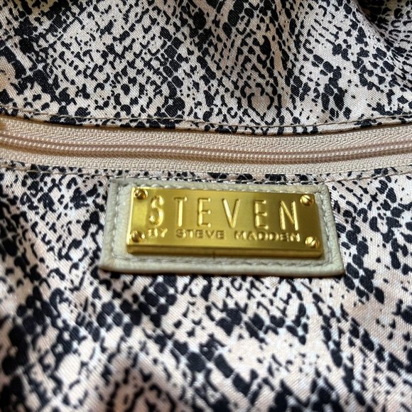 Steven by Steve Madden - Large leather and stud metal detail Satchel - Picture 9 of 10